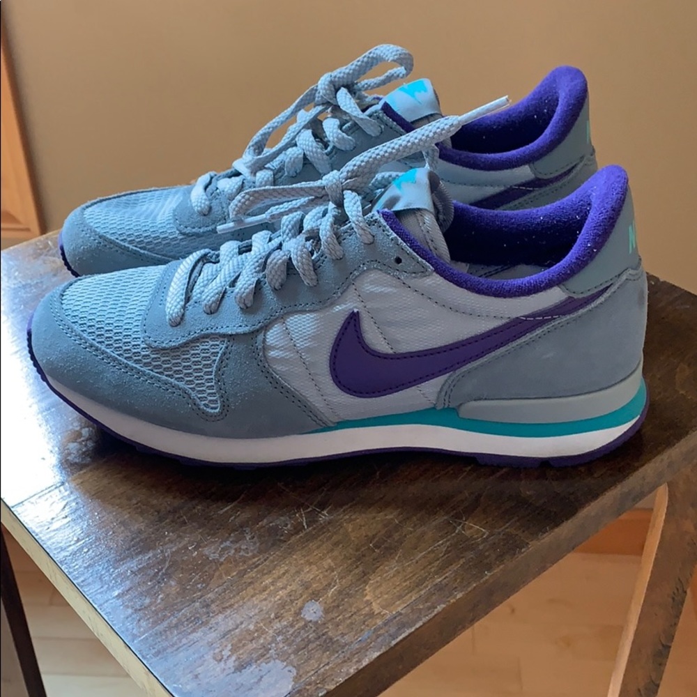 Women’s Nike Internationalist Shoes